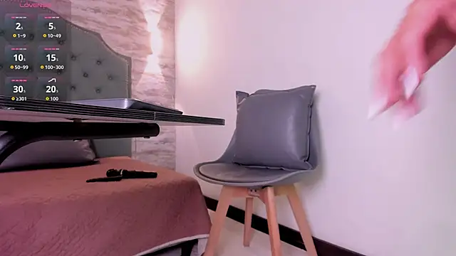 Snapshot of Maia_520 chatting on September 16, 6:09 pm Maia 520 online show from September 16, 6:09 pm