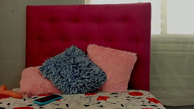 Veronica mellerr online show from October 11, 3:43 pm