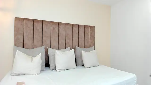 julieta rosee online show from September 22, 10:01 pm