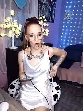 Purple2StayThnxx online show from February 2, 1:59 am