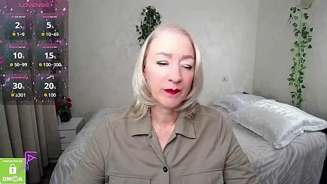 Snapshot of hunters_woman chatting on September 26, 11:58 am hunters woman online show from September 26, 11:58 am