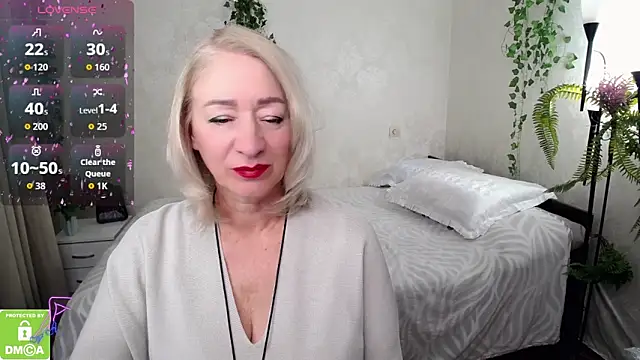 Snapshot of hunters_woman chatting on September 30, 3:50 pm hunters woman online show from September 30, 3:50 pm