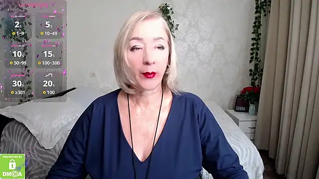 Snapshot of hunters_woman chatting on October 27, 4:00 pm hunters woman online show from October 27, 4:00 pm