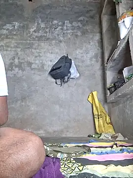 Snapshot of RAYI_Queen_3 chatting on April 5, 10:07 pm RAYI Queen 3 online show from April 5, 10:07 pm