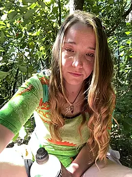 Snapshot of sashapulse chatting on October 13, 7:03 pm sashapulse online show from October 13, 7:03 pm