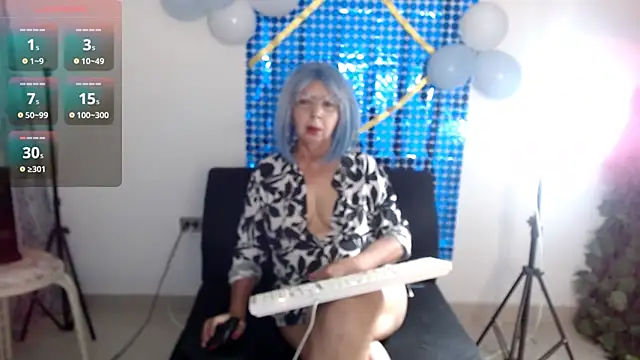 ruth blue21 online show from September 20, 1:12 pm
