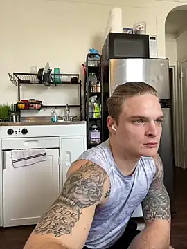 Snapshot of King_Kev_ chatting on April 22, 5:03 pm King Kev online show from April 22, 5:03 pm