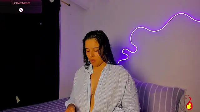 Dilan and Mia online show from May 23, 10:47 pm