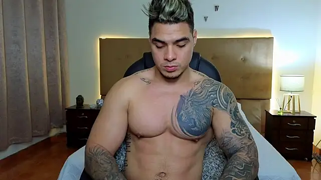 Snapshot of Steven_Velez chatting on September 22, 1:07 am Steven Velez online show from September 22, 1:07 am