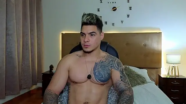 Snapshot of Steven_Velez chatting on October 9, 11:58 pm Steven Velez online show from October 9, 11:58 pm