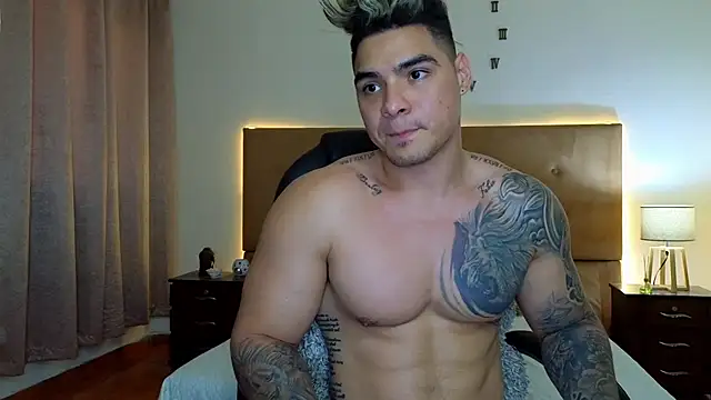 Snapshot of Steven_Velez chatting on October 17, 9:06 pm Steven Velez online show from October 17, 9:06 pm
