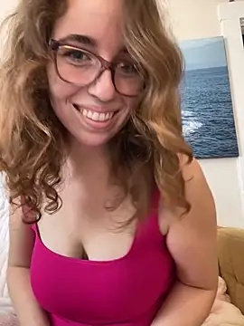 Snapshot of sweetsocalgirl chatting on September 22, 9:50 pm sweetsocalgirl online show from September 22, 9:50 pm