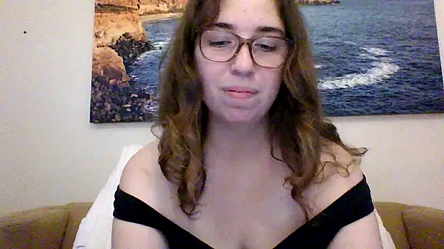 Snapshot of sweetsocalgirl chatting on February 27, 1:38 am sweetsocalgirl online show from February 27, 1:38 am