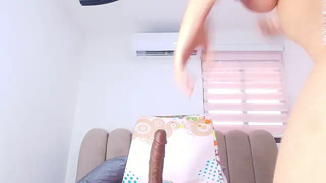 abbypratt online show from December 13, 7:53 pm