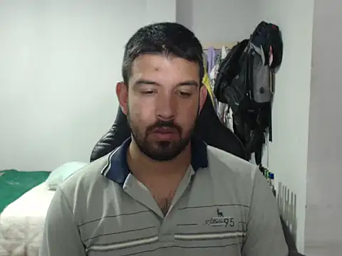 Axel11113 online show from November 19, 2:44 am