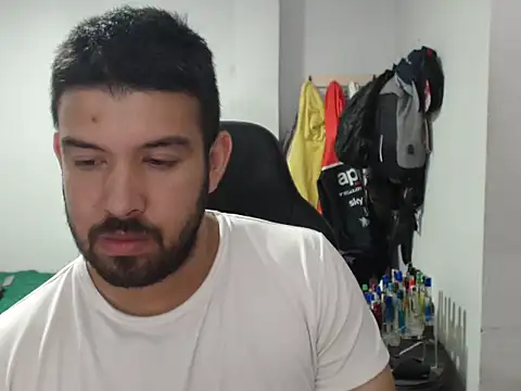 Axel11113 online show from November 26, 2:23 am