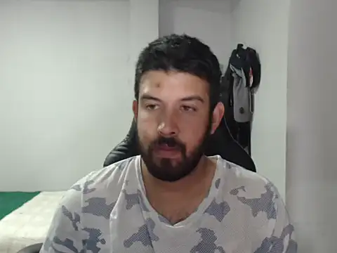 Axel11113 online show from December 15, 2:16 am