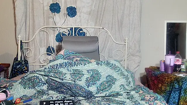 g0lden are0las89 online show from March 30, 1:50 am