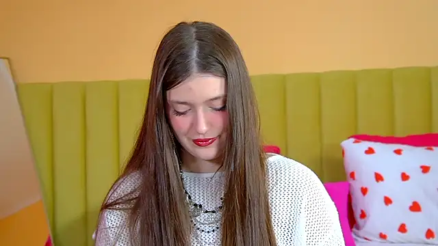 JessicaJewells online show from March 25, 6:30 am