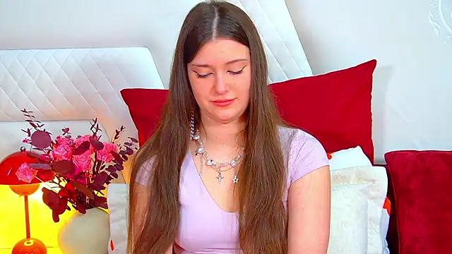 JessicaJewells online show from April 18, 6:28 am