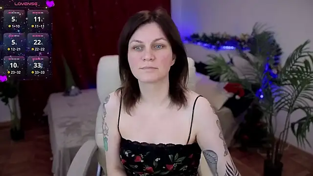 TinaMelt online show from November 21, 8:29 pm