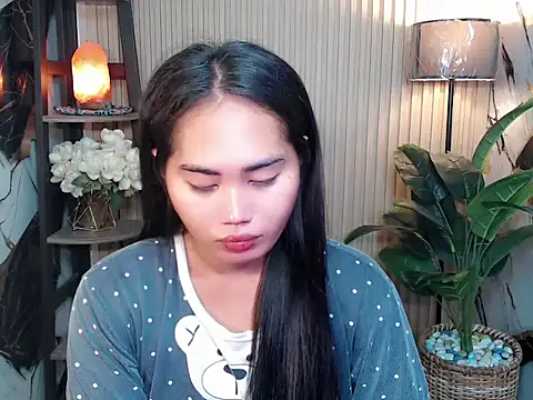 sluttyprincess0 online show from February 9, 11:20 pm