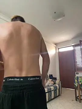 Snapshot of Nonsoilmionome89 chatting on September 22, 1:35 pm Nonsoilmionome89 online show from September 22, 1:35 pm