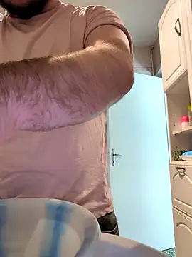 Snapshot of Lolirock20 chatting on April 16, 1:23 pm Lolirock20 online show from April 16, 1:23 pm