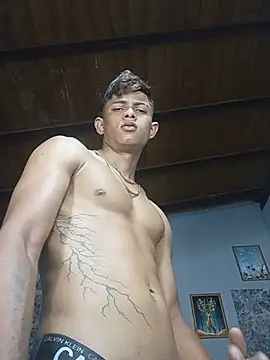 Snapshot of God_Eros_23cm chatting on July 21, 1:13 pm God Eros 23cm online show from July 21, 1:13 pm