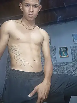 Snapshot of God_Eros_23cm chatting on August 5, 12:57 am God Eros 23cm online show from August 5, 12:57 am