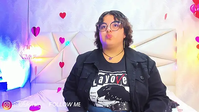 lulukawai16 online show from February 16, 7:10 pm