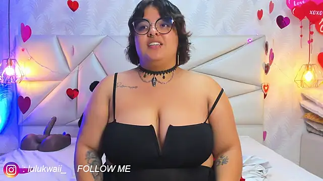 lulukawai16 online show from February 19, 7:21 pm