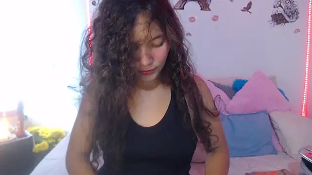 Snapshot of mia_blue01 chatting on September 28, 4:23 pm mia blue01 online show from September 28, 4:23 pm