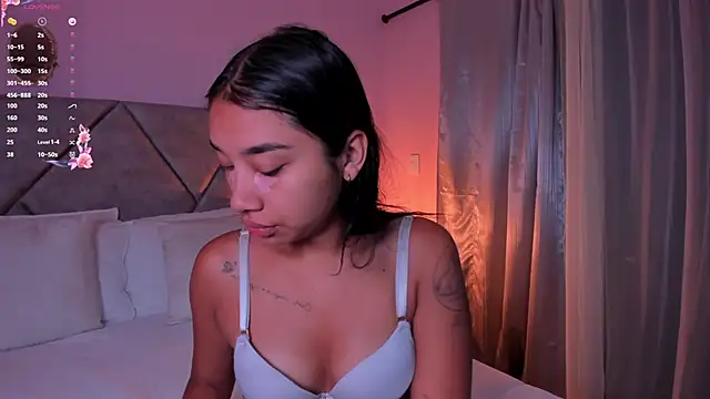 MissPocahontass online show from September 19, 11:33 am