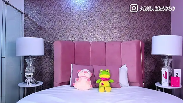 amber sparkle online show from March 27, 12:38 pm