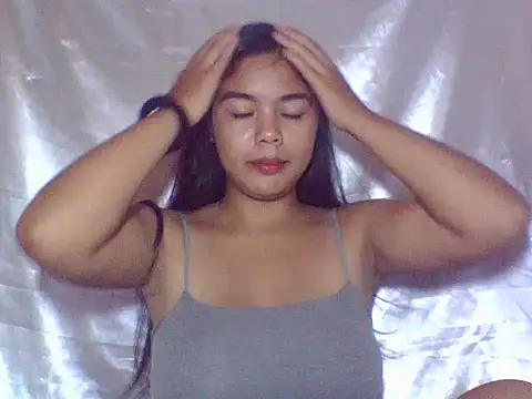 sweet heaven00 online show from December 3, 12:40 am