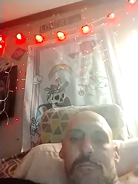 Snapshot of BonnienClyde5421 chatting on February 17, 1:13 am BonnienClyde5421 online show from February 17, 1:13 am