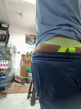 Snapshot of Terra-22cm chatting on January 8, 1:35 pm Terra-22cm online show from January 8, 1:35 pm