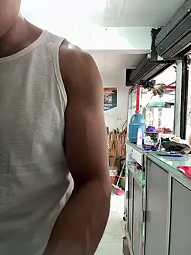 Snapshot of Terra-22cm chatting on February 8, 2:09 pm Terra-22cm online show from February 8, 2:09 pm