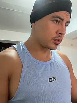 Snapshot of Terra-22cm chatting on February 15, 2:14 pm Terra-22cm online show from February 15, 2:14 pm