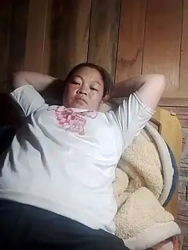 Snapshot of MaySweetb chatting on October 21, 5:30 am MaySweetb online show from October 21, 5:30 am