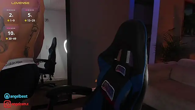 Snapshot of IamAngelCamilo chatting on September 25, 10:24 pm IamAngelCamilo online show from September 25, 10:24 pm