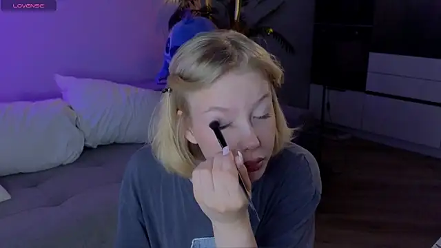 emilyshepar d online show from July 10, 1:54 am