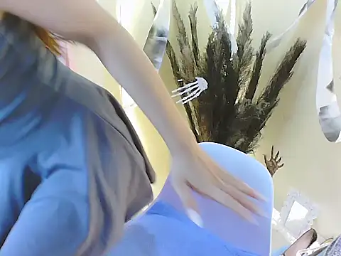 RoseLoverrr online show from November 5, 2:33 am