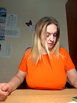 Snapshot of Ami_Foxy chatting on May 11, 5:46 am Ami Foxy online show from May 11, 5:46 am