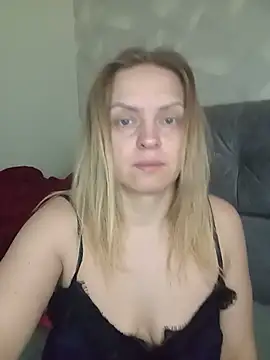 Snapshot of Ami_Foxy chatting on May 31, 5:26 am Ami Foxy online show from May 31, 5:26 am