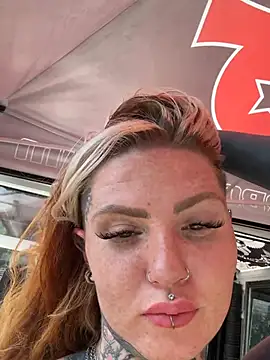 Snapshot of AlexandraWildd chatting on July 10, 12:30 pm AlexandraWildd online show from July 10, 12:30 pm