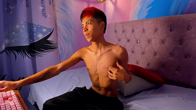 MaxiWildd online show from September 11, 12:49 pm