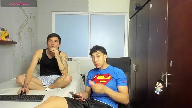 Snapshot of Noxx_starkK chatting on October 26, 12:27 am Noxx starkK online show from October 26, 12:27 am