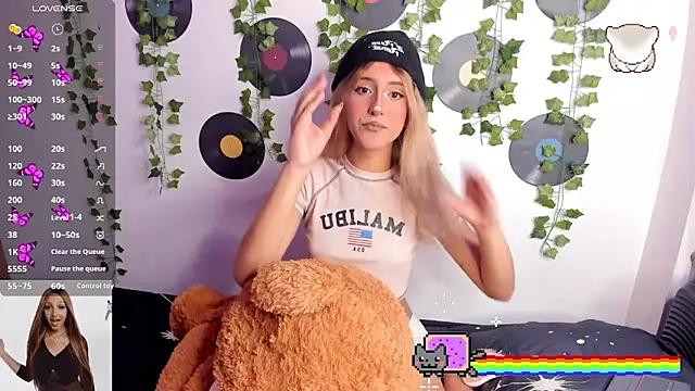 Amy Moonlight online show from September 18, 9:06 pm